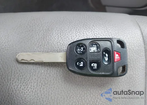 2011 Honda Odyssey Ex-L from USA, damaged, VIN 5FNRL5H68BB101697